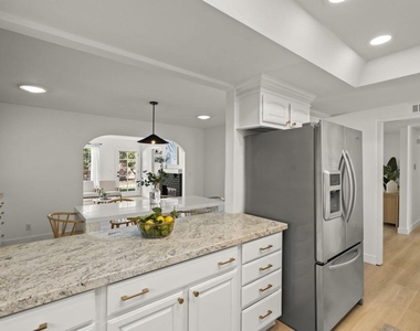 352 Paine Avenue - Photo Thumbnail 19
