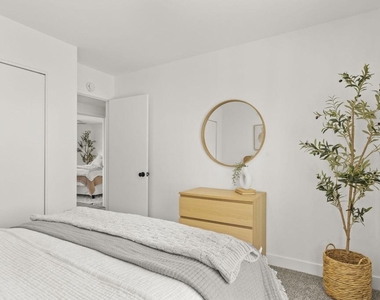 352 Paine Avenue - Photo Thumbnail 36
