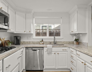 352 Paine Avenue - Photo Thumbnail 17