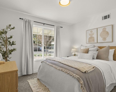 352 Paine Avenue - Photo Thumbnail 35