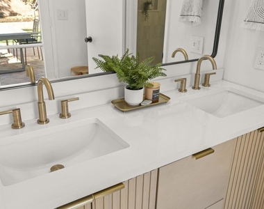 352 Paine Avenue - Photo Thumbnail 29