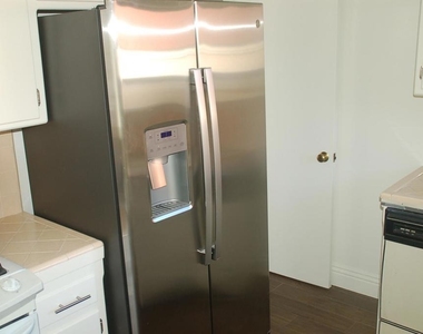 719 W Camino Real Avenue - Photo Thumbnail 6