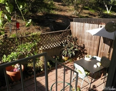 25006 Terrace Lantern - Photo Thumbnail 5