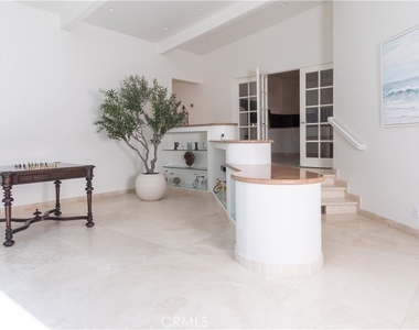 30421 Mirador Court - Photo Thumbnail 9