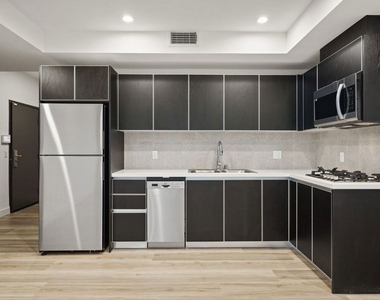 951 Ogden - Photo Thumbnail 2