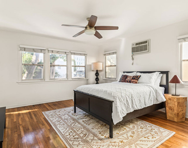 329 S Reeves Drive - Photo Thumbnail 20