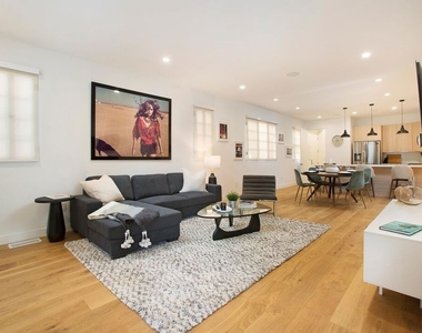 418 N Stanley Avenue - Photo Thumbnail 6