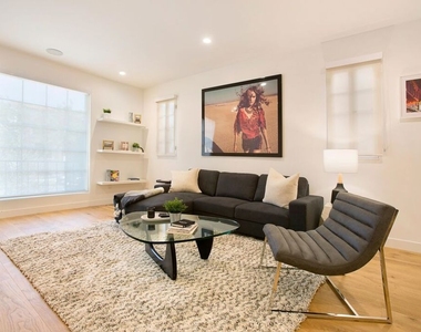 418 N Stanley Avenue - Photo Thumbnail 28