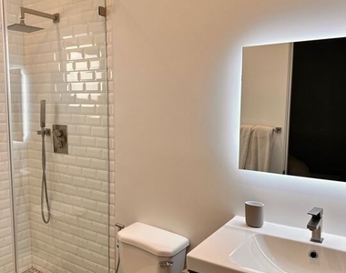 418 N Stanley Avenue - Photo Thumbnail 25