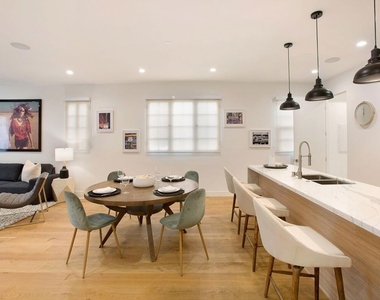418 N Stanley Avenue - Photo Thumbnail 1