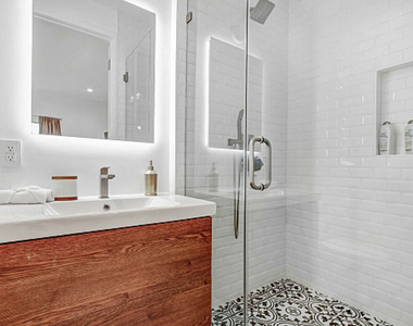 434 N Ogden Drive - Photo Thumbnail 9