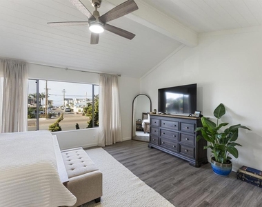 2435 Camino Del Mar - Photo Thumbnail 17