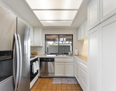 2435 Camino Del Mar - Photo Thumbnail 8
