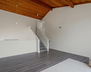 2435 Camino Del Mar - Photo Thumbnail 21