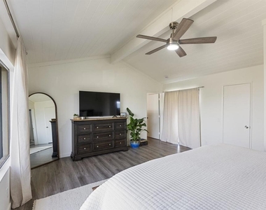 2435 Camino Del Mar - Photo Thumbnail 18