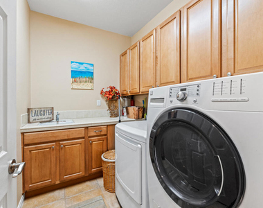 80445 Paria Way - Photo Thumbnail 20