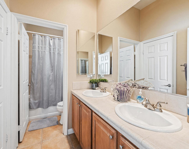 80445 Paria Way - Photo Thumbnail 13