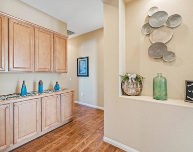 80445 Paria Way - Photo Thumbnail 10