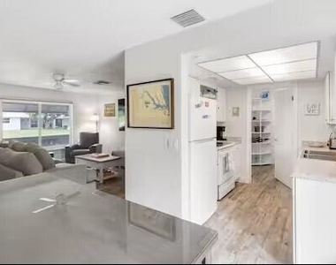 1519 Treemont Avenue - Photo Thumbnail 4