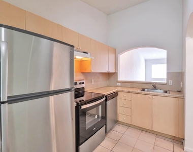3504 Briar Bay Boulevard - Photo Thumbnail 11