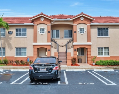 3504 Briar Bay Boulevard - Photo Thumbnail 24