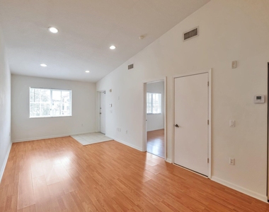 3504 Briar Bay Boulevard - Photo Thumbnail 1