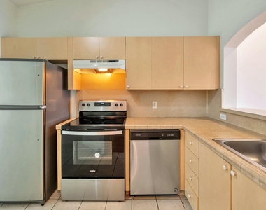3504 Briar Bay Boulevard - Photo Thumbnail 13