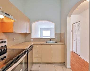 3504 Briar Bay Boulevard - Photo Thumbnail 12