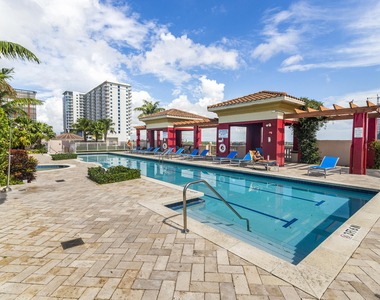 410 Evernia Street - Photo Thumbnail 1