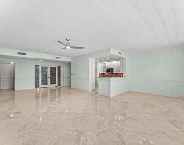 550 Se Mizner Boulevard - Photo Thumbnail 5