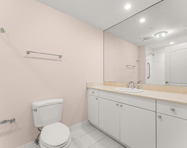 550 Se Mizner Boulevard - Photo Thumbnail 24