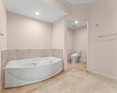 550 Se Mizner Boulevard - Photo Thumbnail 20
