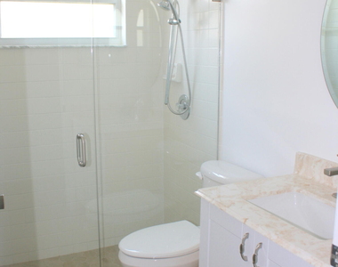 12744 Meadowbreeze Drive - Photo Thumbnail 17