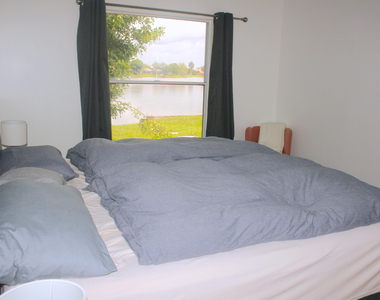 12744 Meadowbreeze Drive - Photo Thumbnail 16