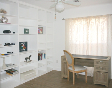 12744 Meadowbreeze Drive - Photo Thumbnail 14