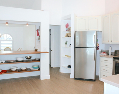 12744 Meadowbreeze Drive - Photo Thumbnail 7