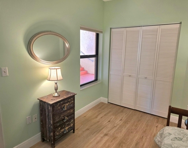 300 Uno Lago Drive - Photo Thumbnail 24