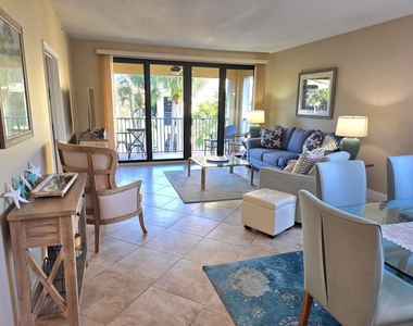 300 Uno Lago Drive - Photo Thumbnail 7