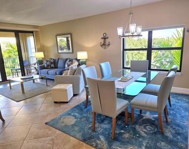 300 Uno Lago Drive - Photo Thumbnail 8