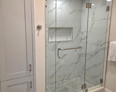 300 Uno Lago Drive - Photo Thumbnail 18