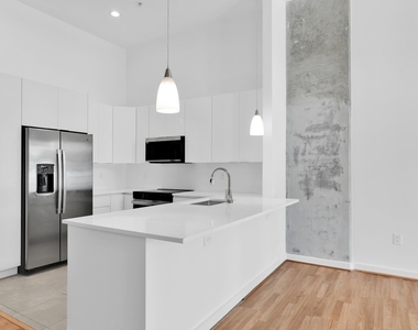 300 S Australian Avenue - Photo Thumbnail 52
