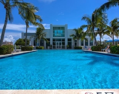 300 S Australian Avenue - Photo Thumbnail 11