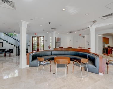 400 Uno Lago Drive - Photo Thumbnail 40