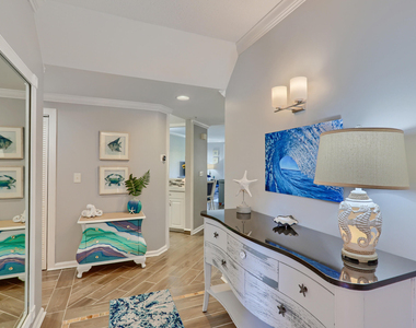 400 Uno Lago Drive - Photo Thumbnail 4