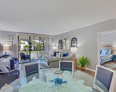 400 Uno Lago Drive - Photo Thumbnail 8