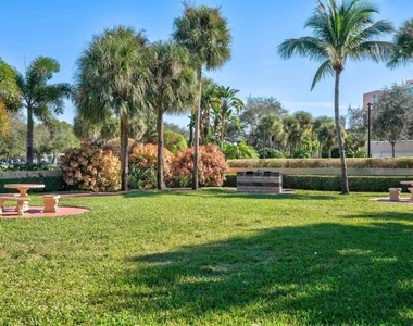 400 Uno Lago Drive - Photo Thumbnail 43