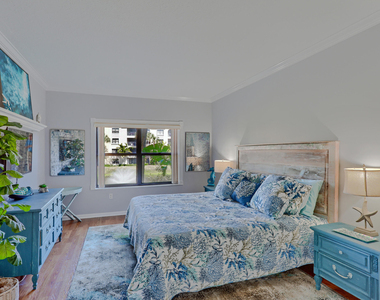 400 Uno Lago Drive - Photo Thumbnail 22