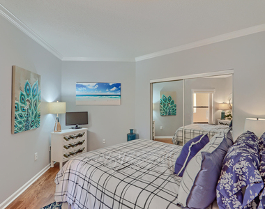 400 Uno Lago Drive - Photo Thumbnail 30