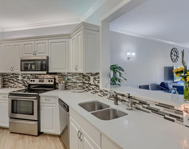 400 Uno Lago Drive - Photo Thumbnail 19