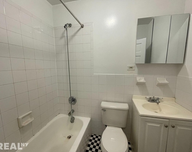 1273 3rd Ave - Photo Thumbnail 2